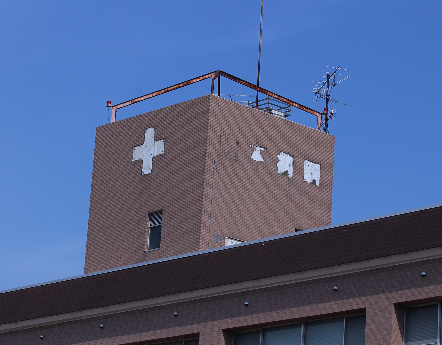 ホームレスを連れ去り不要の手術をして稼ぐ『貧困ビジネス病院』の実態